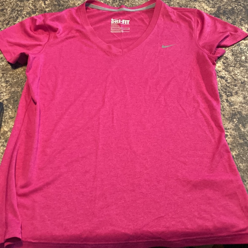 Women’s Nike dri-fit shirt - Picture 2 of 3